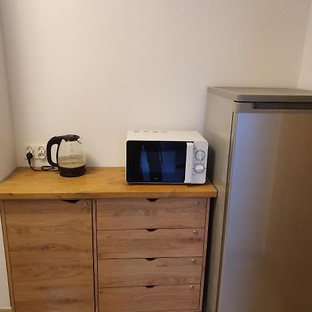 Hostel Mleczna - Metro Zacisze Varsavia Esterno foto