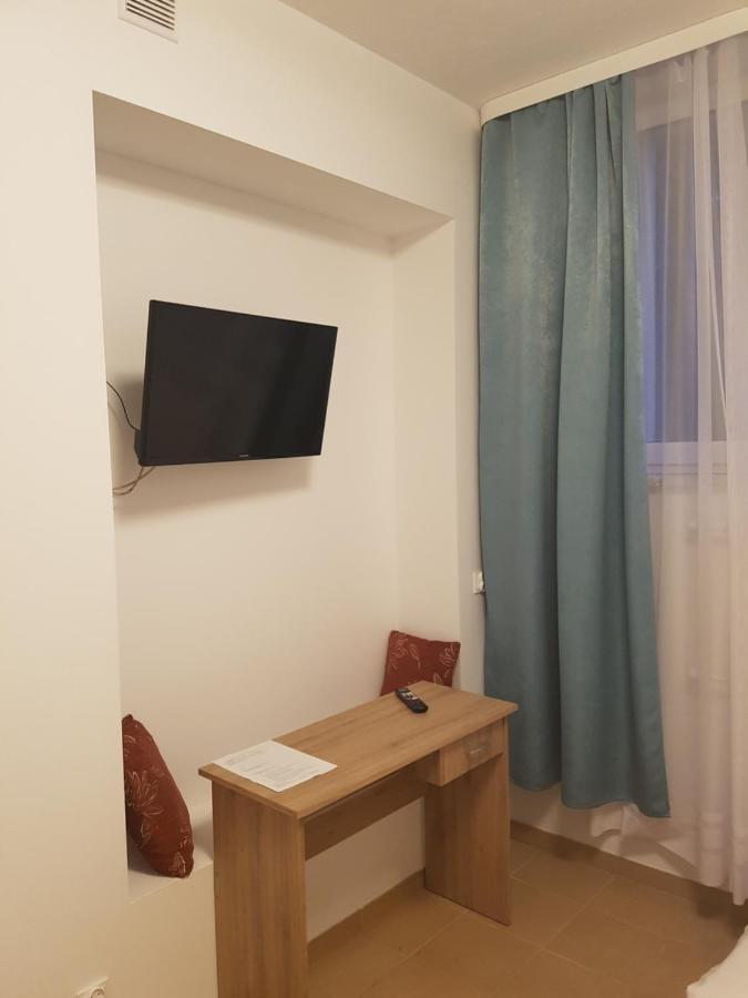 Hostel Mleczna - Metro Zacisze Varsavia Esterno foto